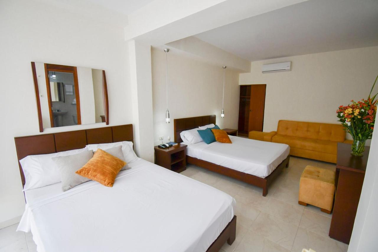 Hotel Monarca Armenia ภายนอก รูปภาพ