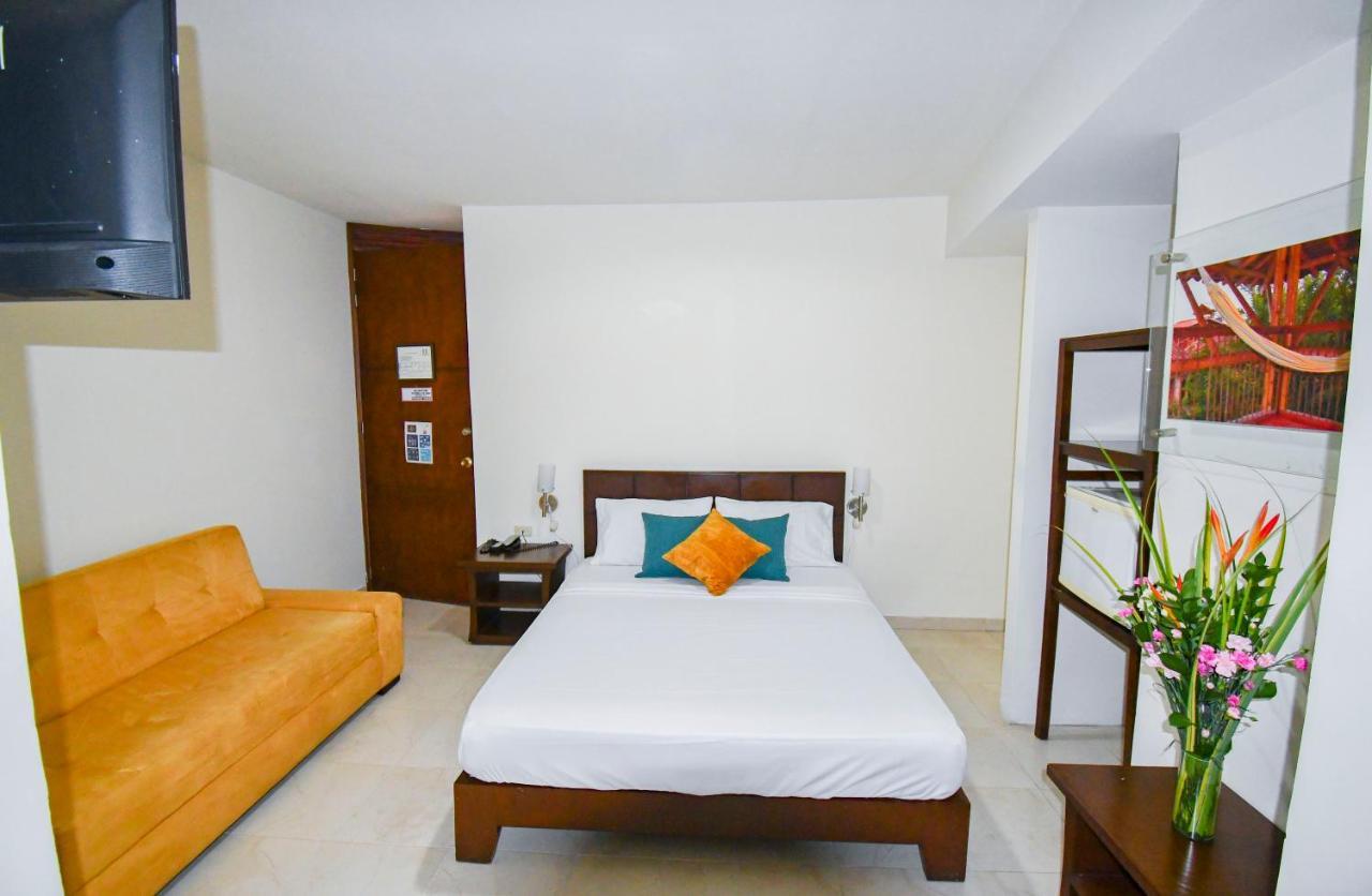 Hotel Monarca Armenia ภายนอก รูปภาพ